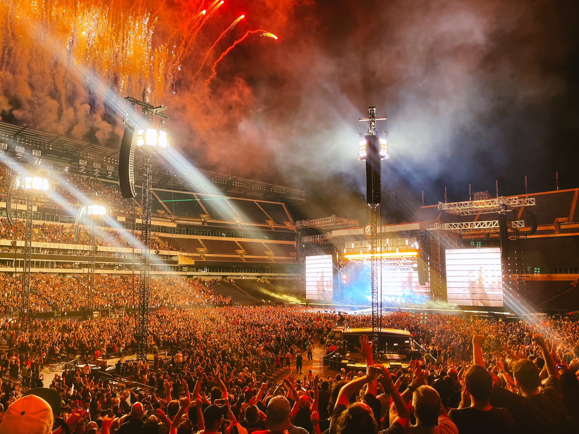 "That’s a Stadium Rock Show, Motherfuckers" | Foo Fighters @ The Linc Post feature image